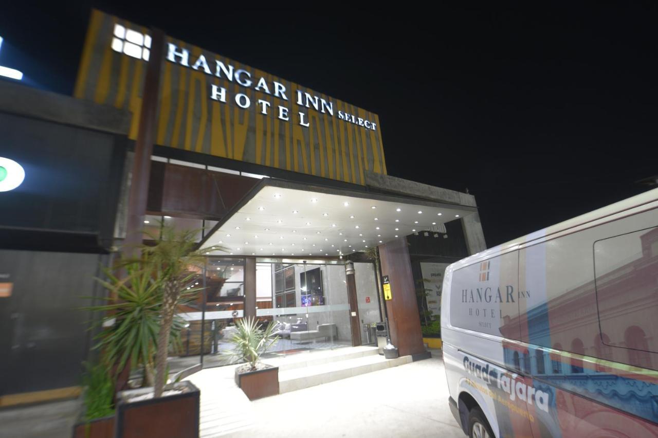 Hangar Select Aeropuerto Guadalajara Las Pintas Εξωτερικό φωτογραφία